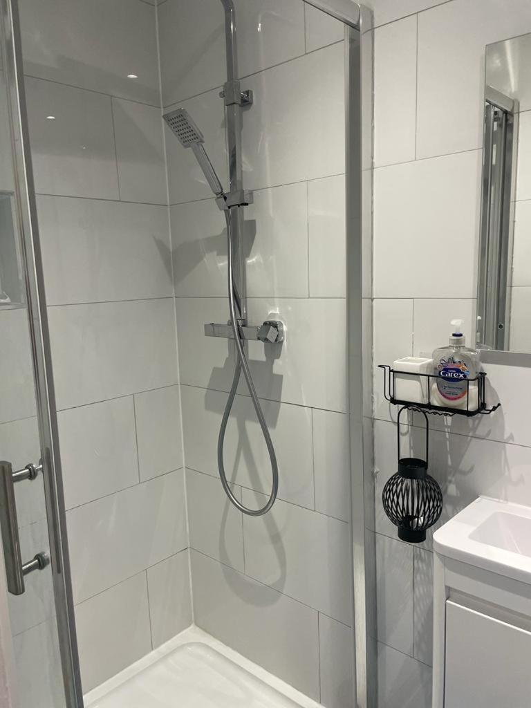 Cozy Private Room London Ngoại thất bức ảnh