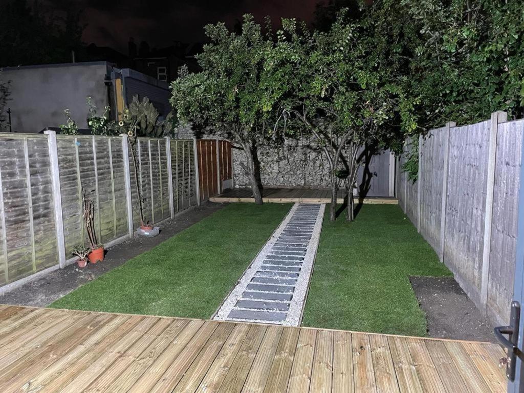 Cozy Private Room London Ngoại thất bức ảnh